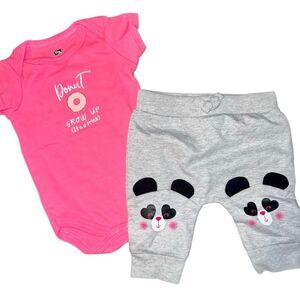 Girls outfit size 0-3 months
